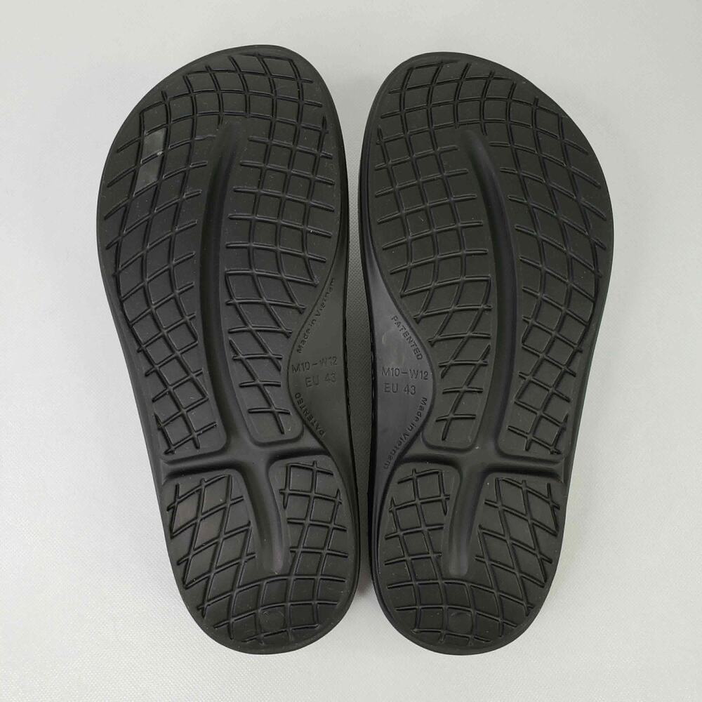 OOFOS Original Recovery Sandals Women’s 12 Mens 10 Black Thong Flip Flops Casual - Picture 7 of 9